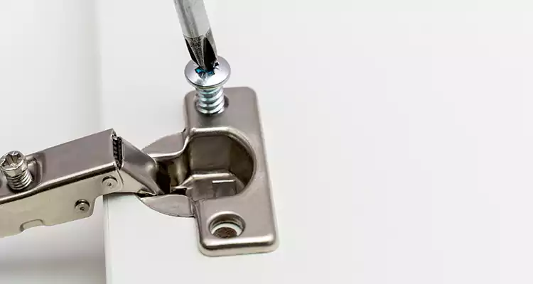 Screen Door Hinge Repair in Santa Clara, CA