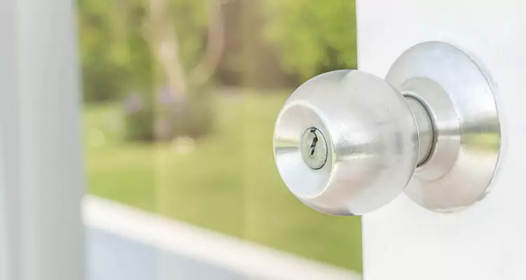 Patio Door Mechanism Jammed in Santa Clara, CA